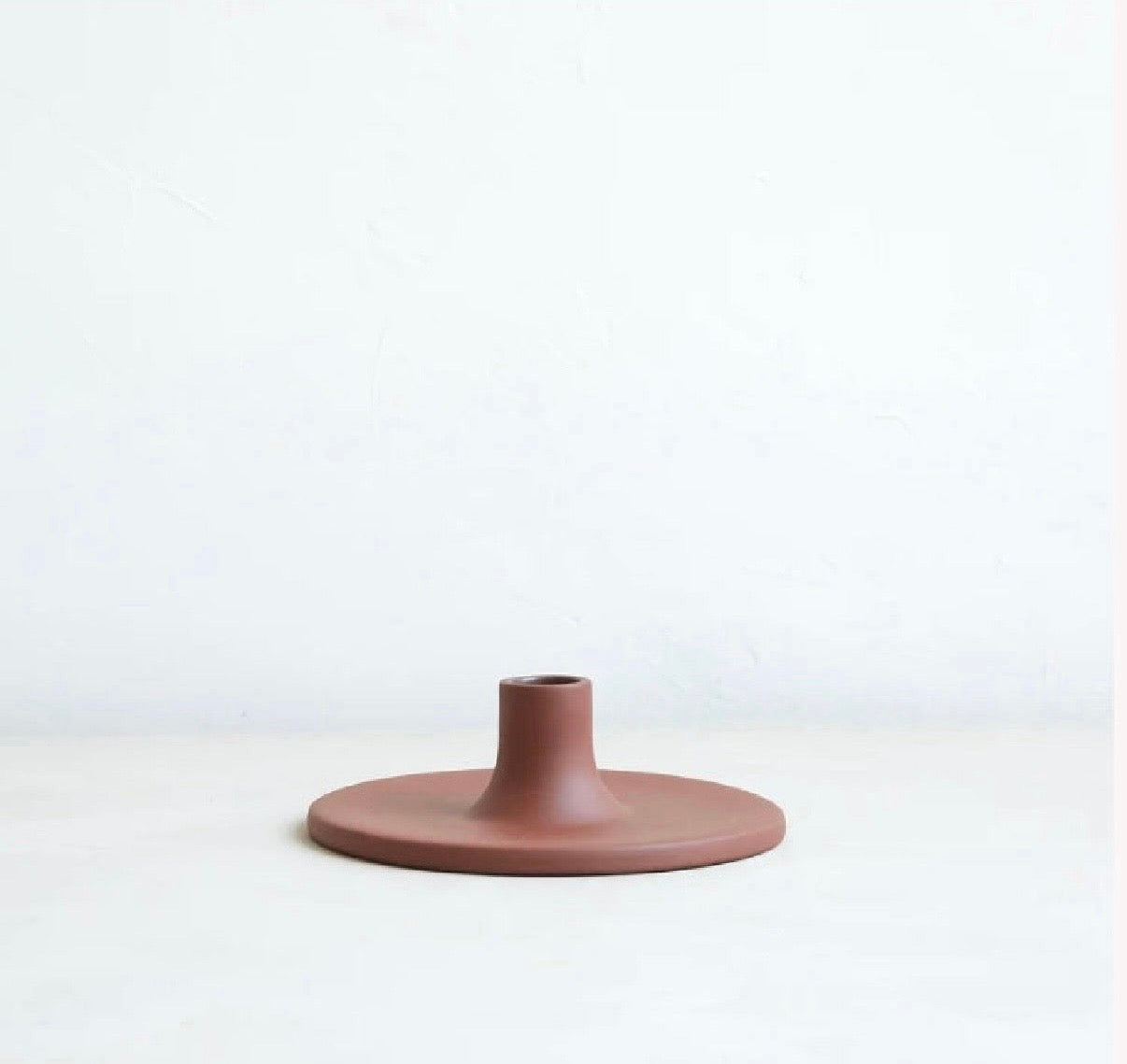 CERAMIC EARTH TAPER CANDLE HOLDER