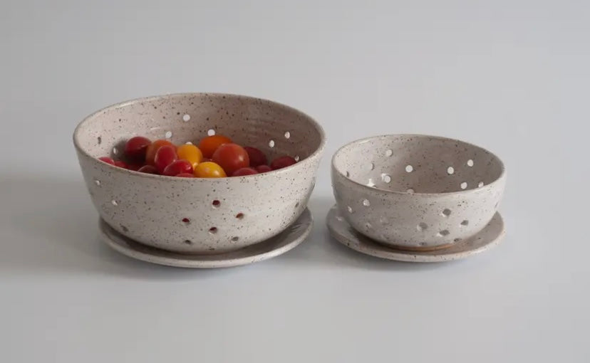 BERRY BOWL & SAUCER Handmade