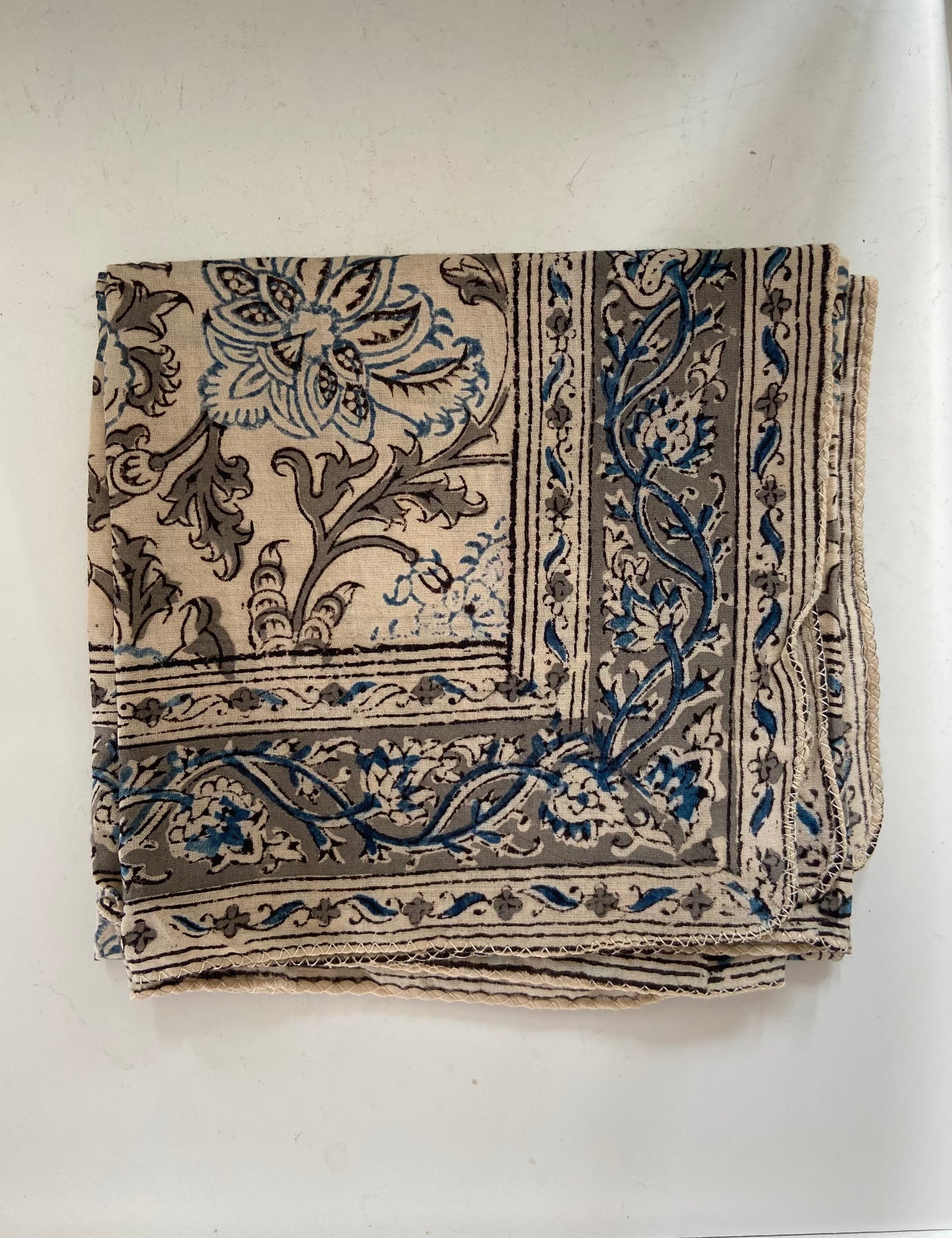 Amelia Bandana