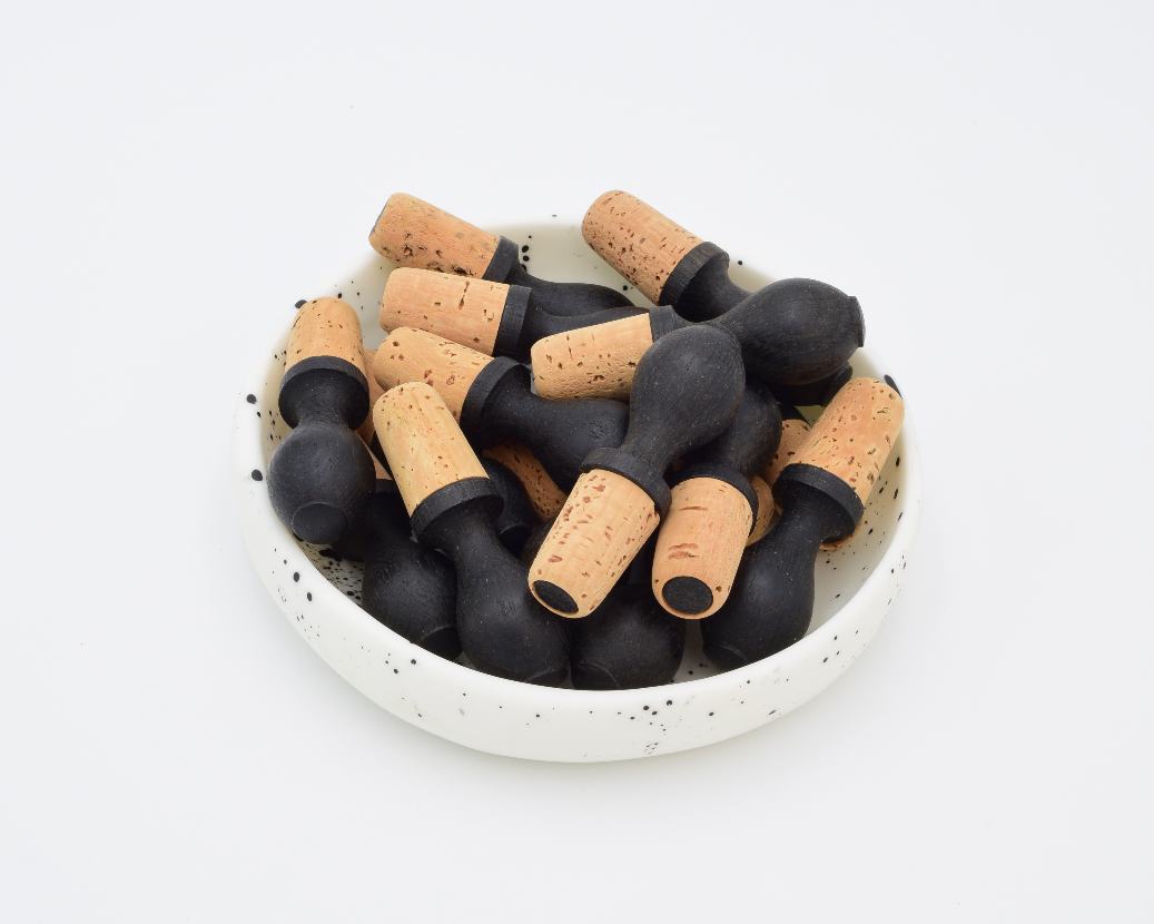 EBONIZED OAK WINE STOPPER