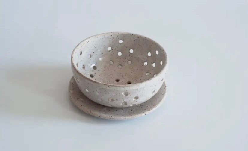 BERRY BOWL & SAUCER Handmade