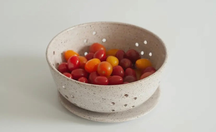 BERRY BOWL & SAUCER Handmade