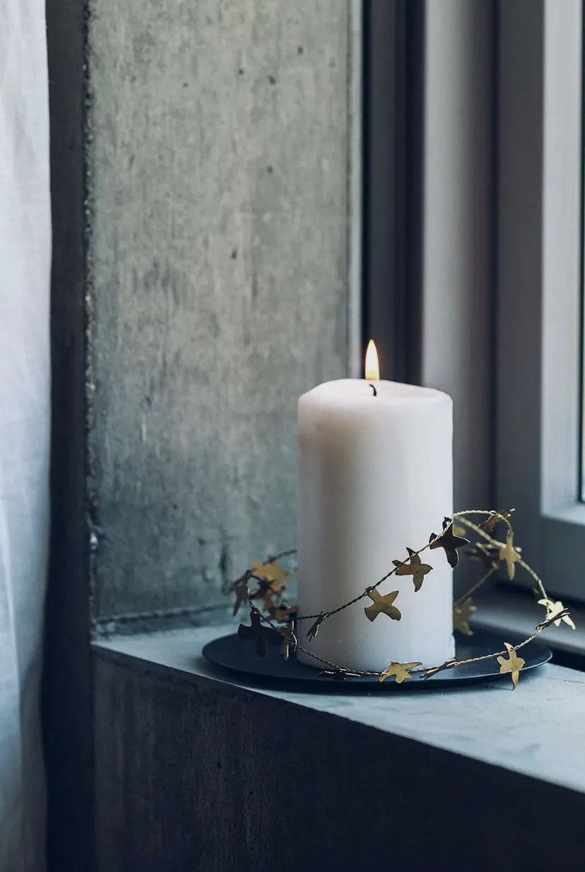 BRASS GARLAND