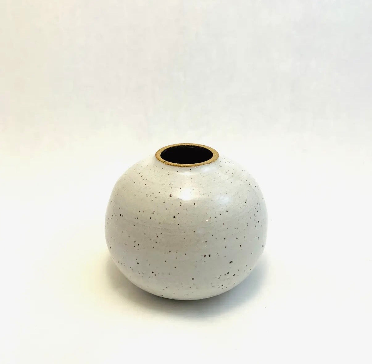 SPHERE BUD VASE