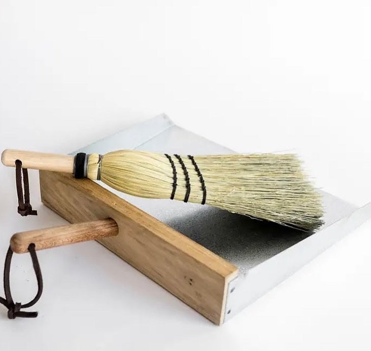 HAND BROOM & METAL DUSTPAN
