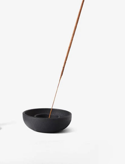 TRINITY CANDLE HOLDER