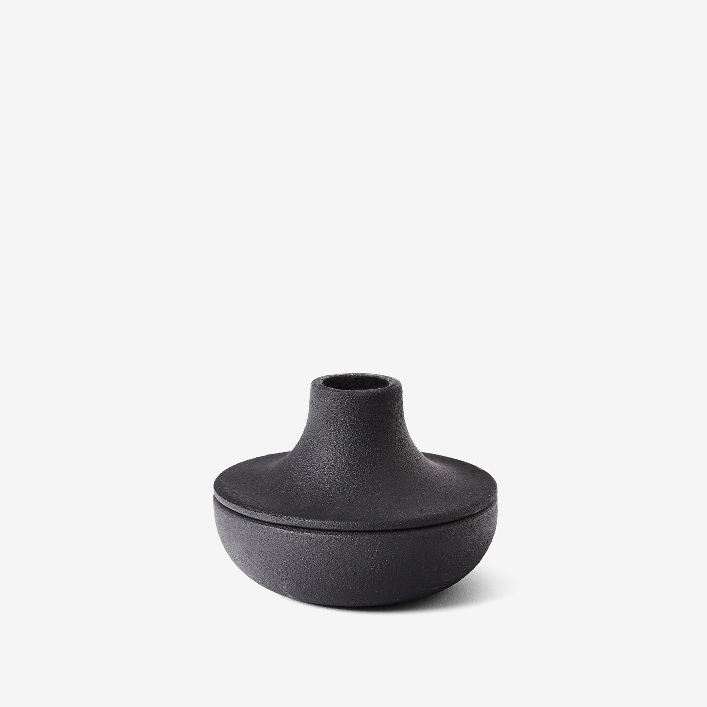 TRINITY CANDLE HOLDER