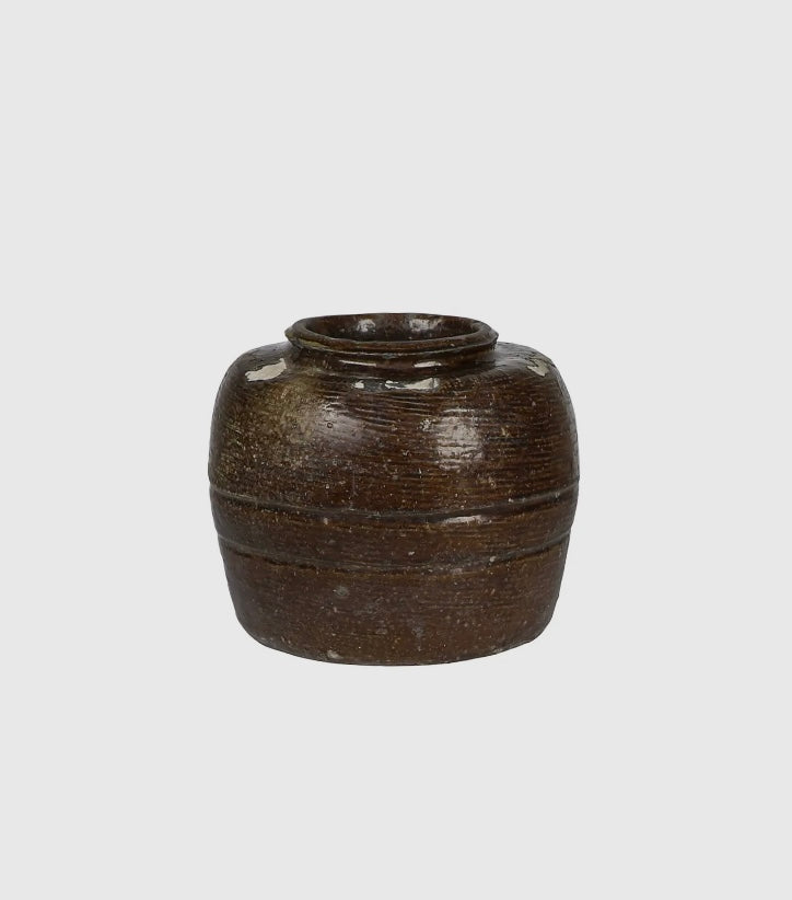 VINTAGE BEAN POT
