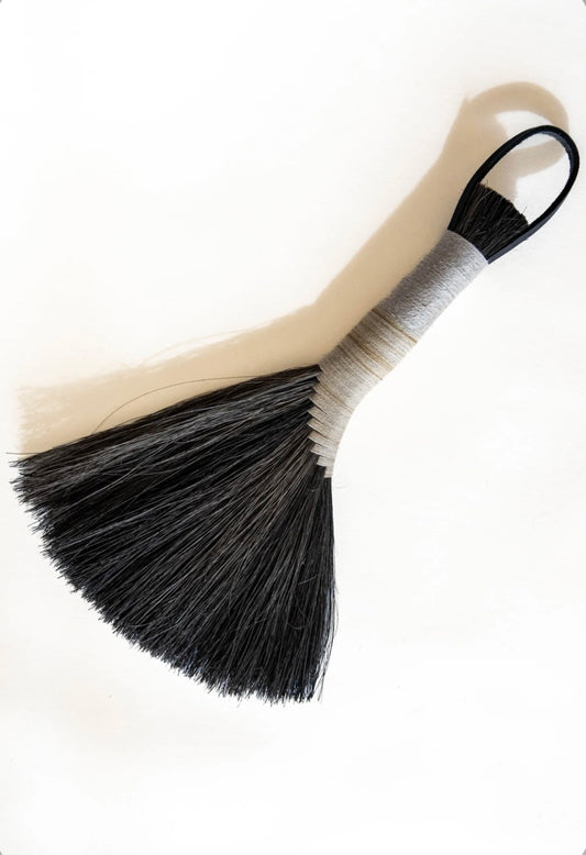 TAMPICO WING BRUSH