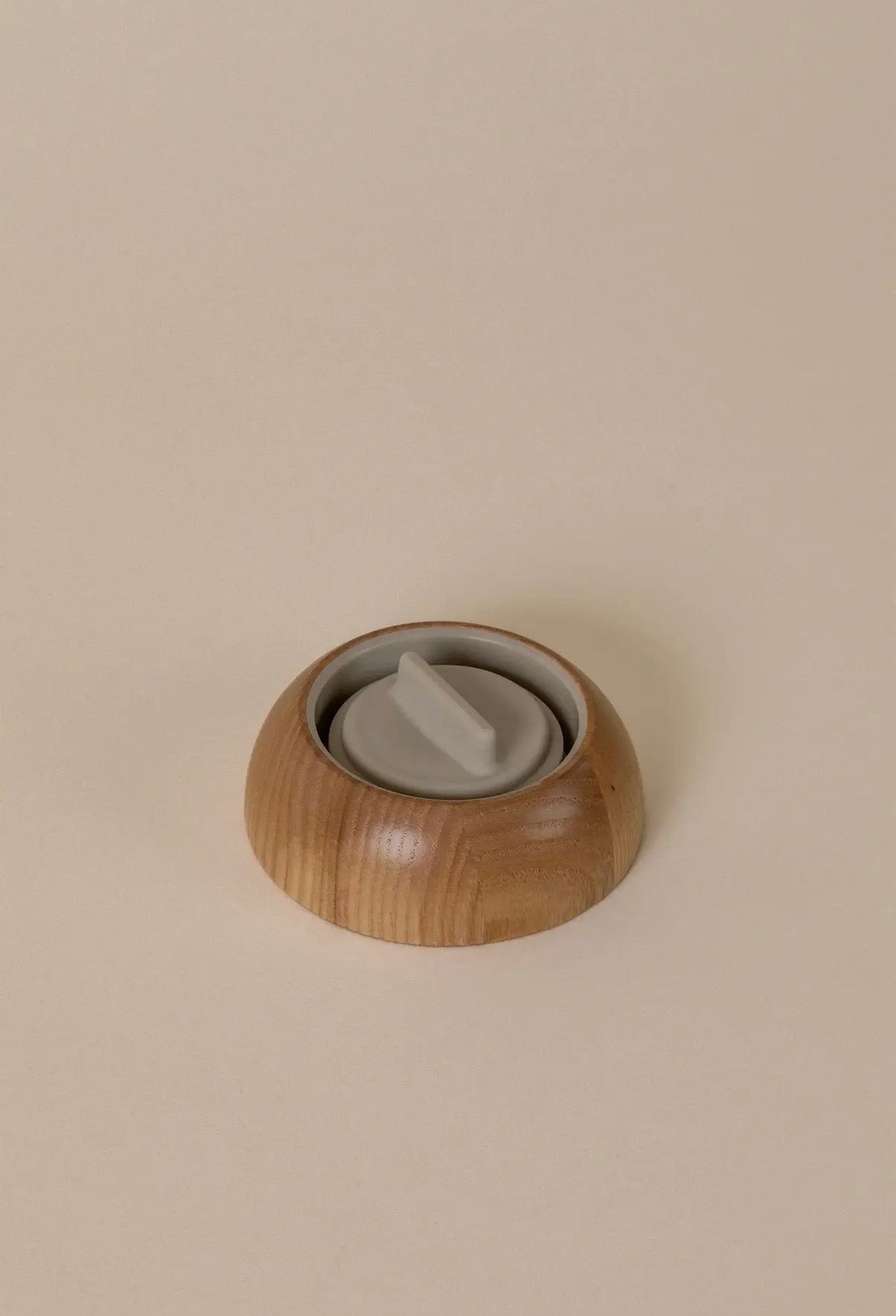 TOTTER SALAD DRESSING SHAKER