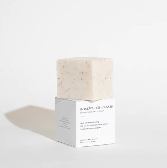 ROSEWATER CASSIS EXFOLIATING OATMEAL SOAP