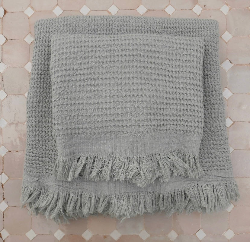 Waffle bath and hand towel set.